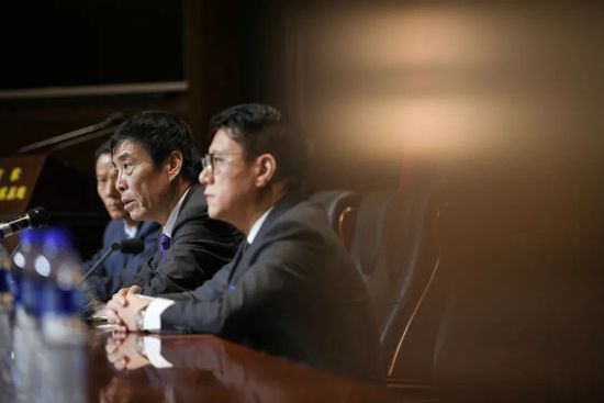 关于本场比赛巴萨在上半场是不可接受的，在给对方施加压力、侵略性方面的表现很差。